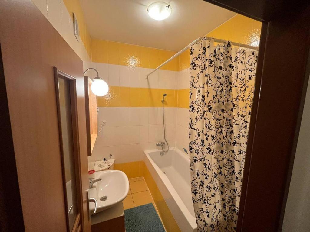 Apartments Spolkova ブルノ エクステリア 写真